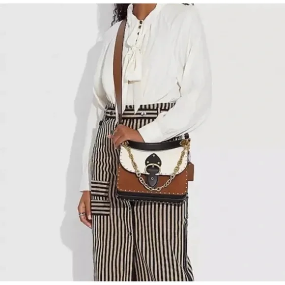 COACH C4595 Beat Shoulder Bag In Colorblock With Rivets $595 NWT - Picture 5 of 9